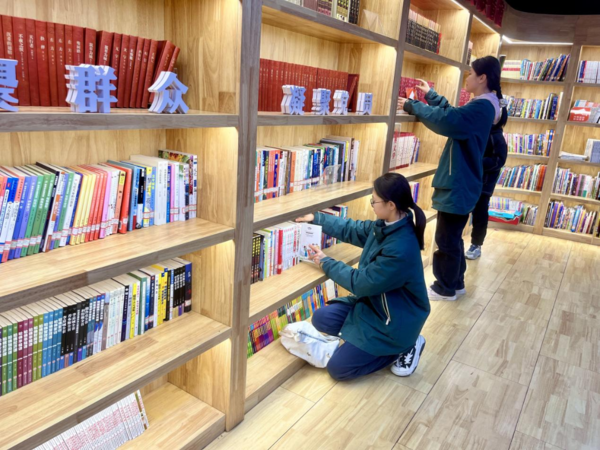 气象科普进社区,志愿精神暖人心 (2) 气象科普进社区,志愿精神暖人心 (2)